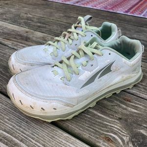 Altra Lone Peak women’s size 9.5